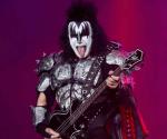 Se contagia Gene Simmons de Covid-19; pospone Kiss su gira
