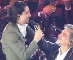 Le gana el sentimiento junto a su hijo