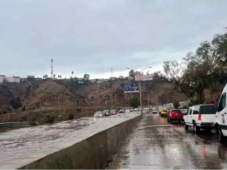 Desaparecen dos personas por lluvias en Tijuana Desaparecen dos personas por lluvias en Tijuana