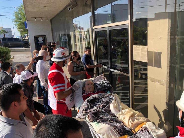 Libran la muerte mujer y hombre, tras volcar Libran la muerte mujer y hombre, tras volcar