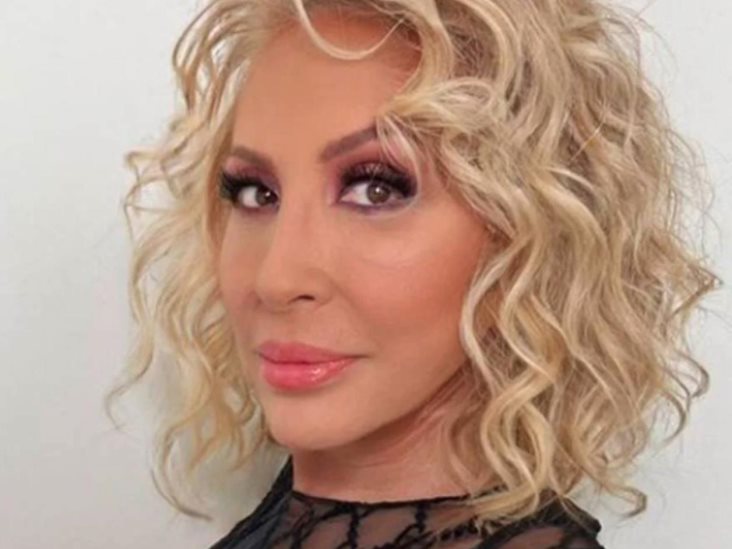 Laura Bozzo sufre, pero muestra cómo se inyecta bótox en el rostro Laura Bozzo sufre, pero muestra cómo se inyecta bótox en el rostro