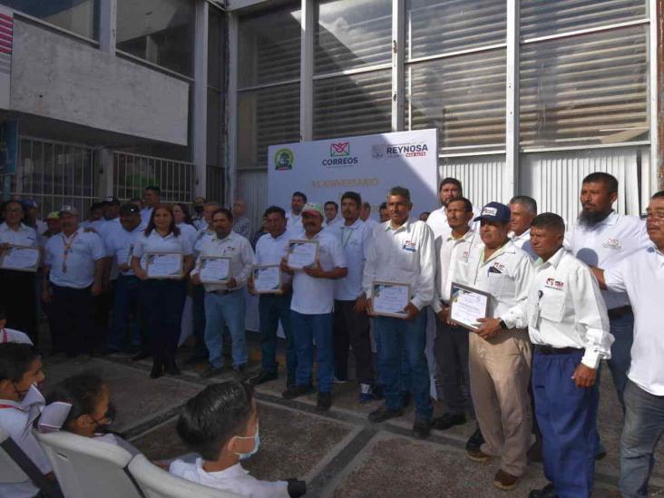 Conmemoran Día del Cartero Conmemoran Día del Cartero