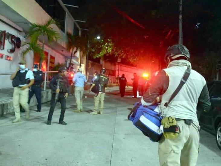 Matan a 2 en playa de Acapulco y hieren a 2 más en balacera Matan a 2 en playa de Acapulco y hieren a 2 más en balacera