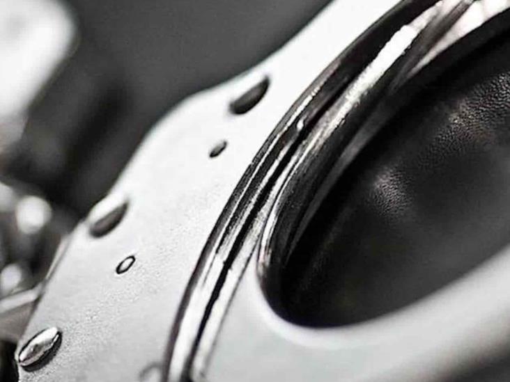Acusan a exfuncionario de soborno y extorsión Acusan a exfuncionario de soborno y extorsión