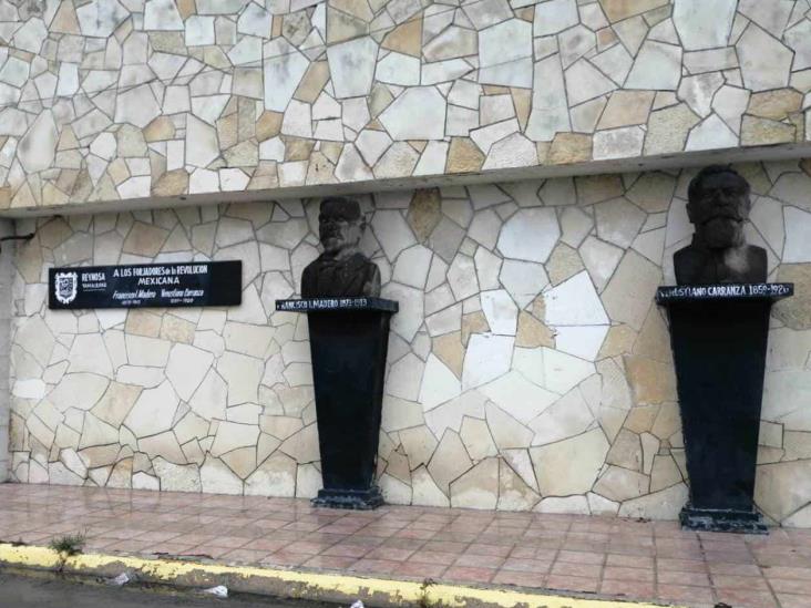 Otro año sin ofrendas ni guardia municipal Otro año sin ofrendas ni guardia municipal