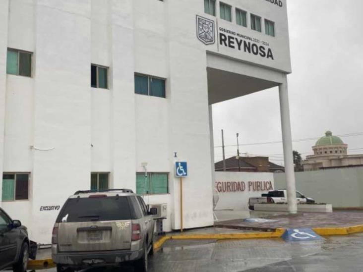 Usa estacionamiento como ´baño público´; lo detienen Usa estacionamiento como ´baño público´; lo detienen