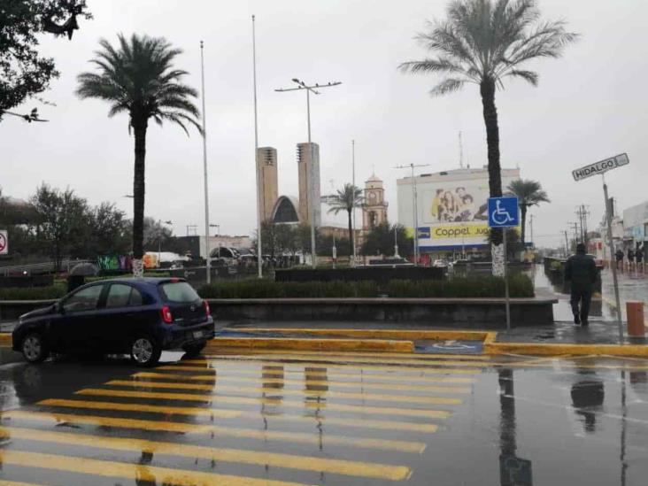 Paralizan la ciudad frío y el juego de México Paralizan la ciudad frío y el juego de México