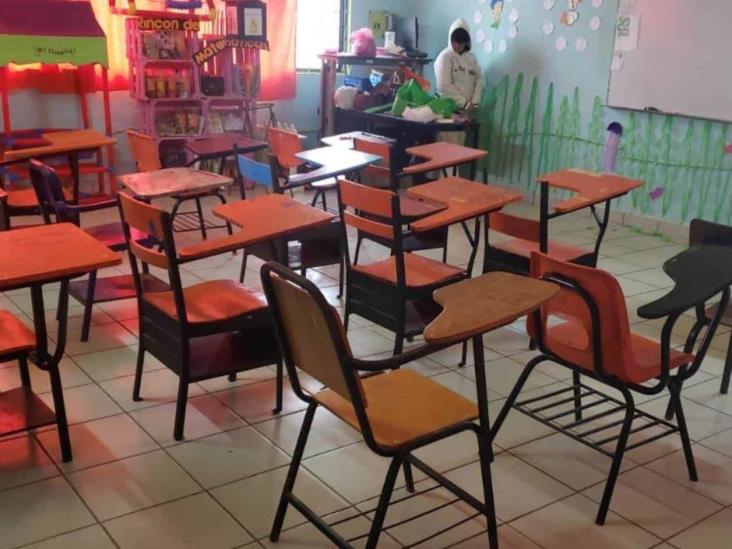 Lucieron vacías aulas escolares Lucieron vacías aulas escolares